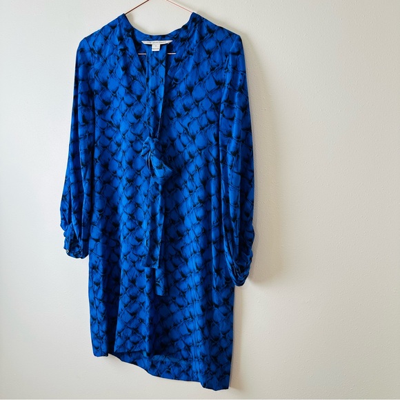 DVF Diane von Furstenberg Long Sleeve mini Dress in Alligator Hot Blue 100% silk - Picture 7 of 11
